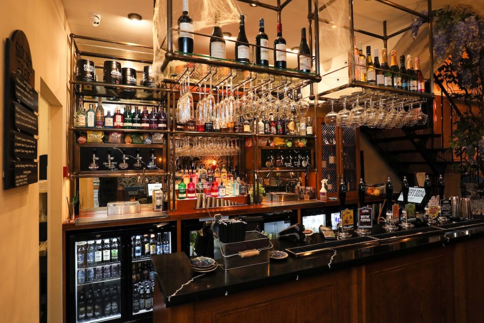 Brewer's Social | Bar Servery | Interior Designers